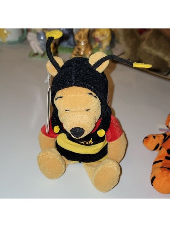 Other - pooh bee